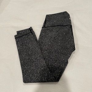 Lululemon Wunder Under Size 6